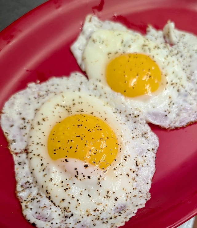 2 Eggs.